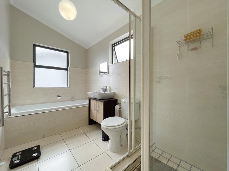 4 Bedroom Property for Sale in Hout Bay Western Cape
